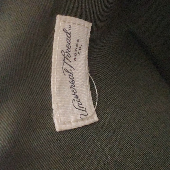 UNIVERSAL THREADS OLIVE GREEN CROSSBODY - Picture 6 of 8